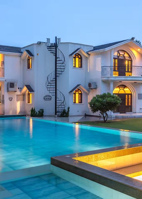 7 Luxury Airbnbs in Delhi NCR That Will Make You Feel Like Royalty