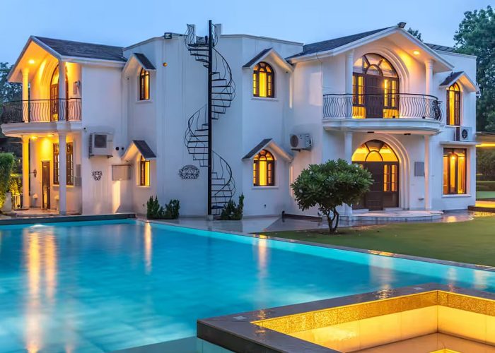 7 Luxury Airbnbs in Delhi NCR That Will Make You Feel Like Royalty